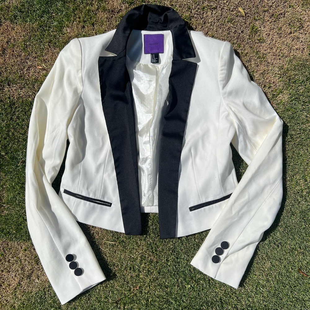 Forever 21 Cropped Blazer